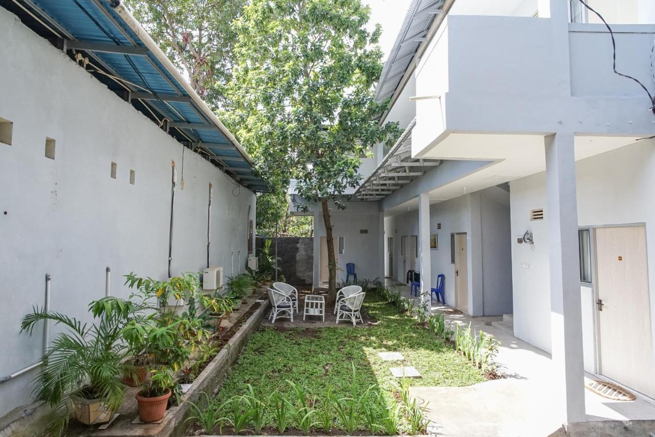 Pas Residence Manado Esterno foto