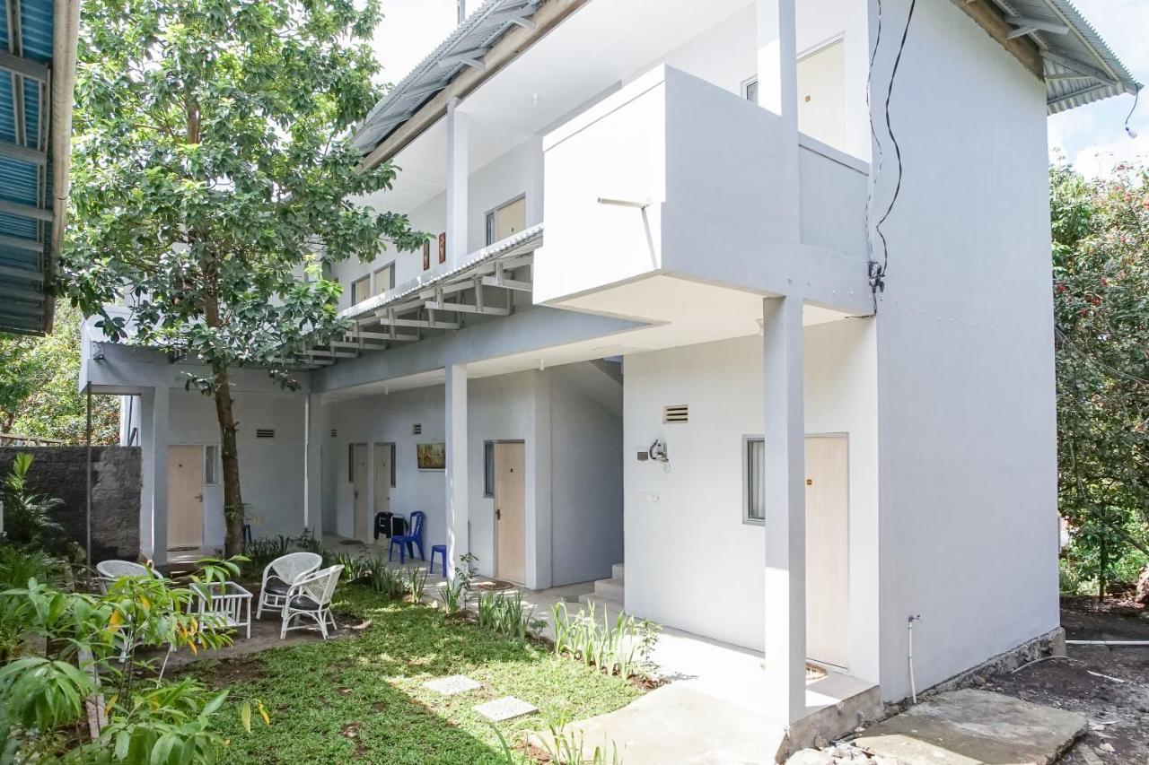 Pas Residence Manado Esterno foto